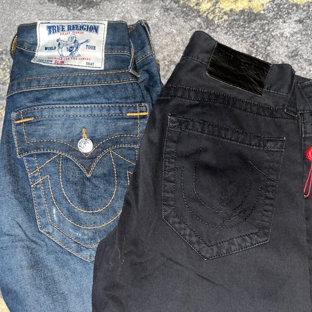 Men true religion 2 pair for this price ***** or  separately for discount price